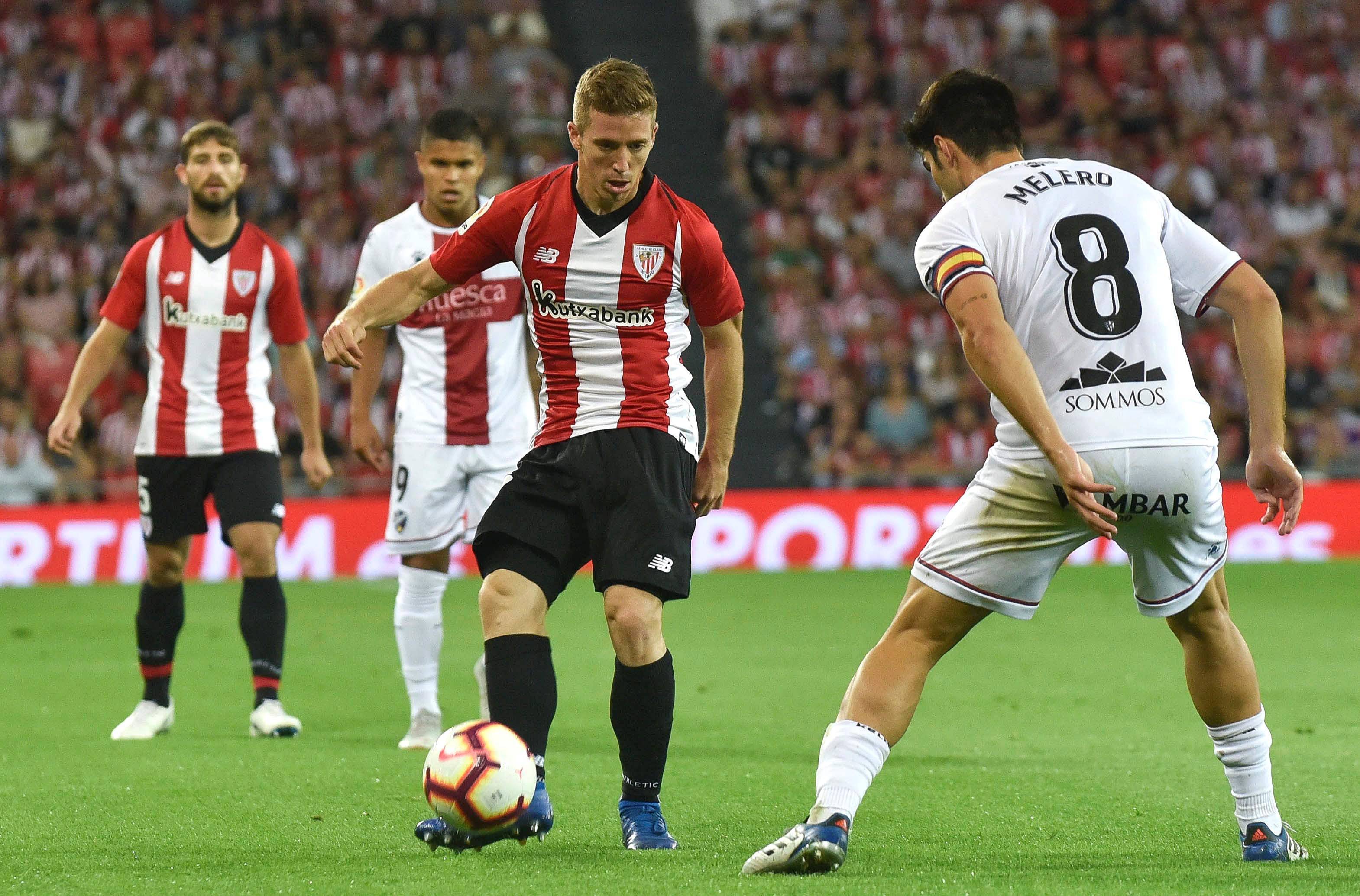 西甲赛程吃紧，皇家马德里集结日调整名单，管理层满意，球队文化再被提及的简单介绍