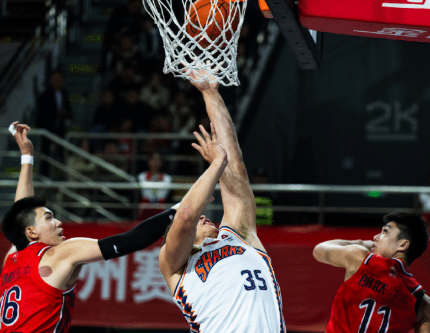 九游体育入口-关于广州队发布备战花絮，赛前手感冰凉，德国杯任务艰巨，轮换策略成焦点的信息