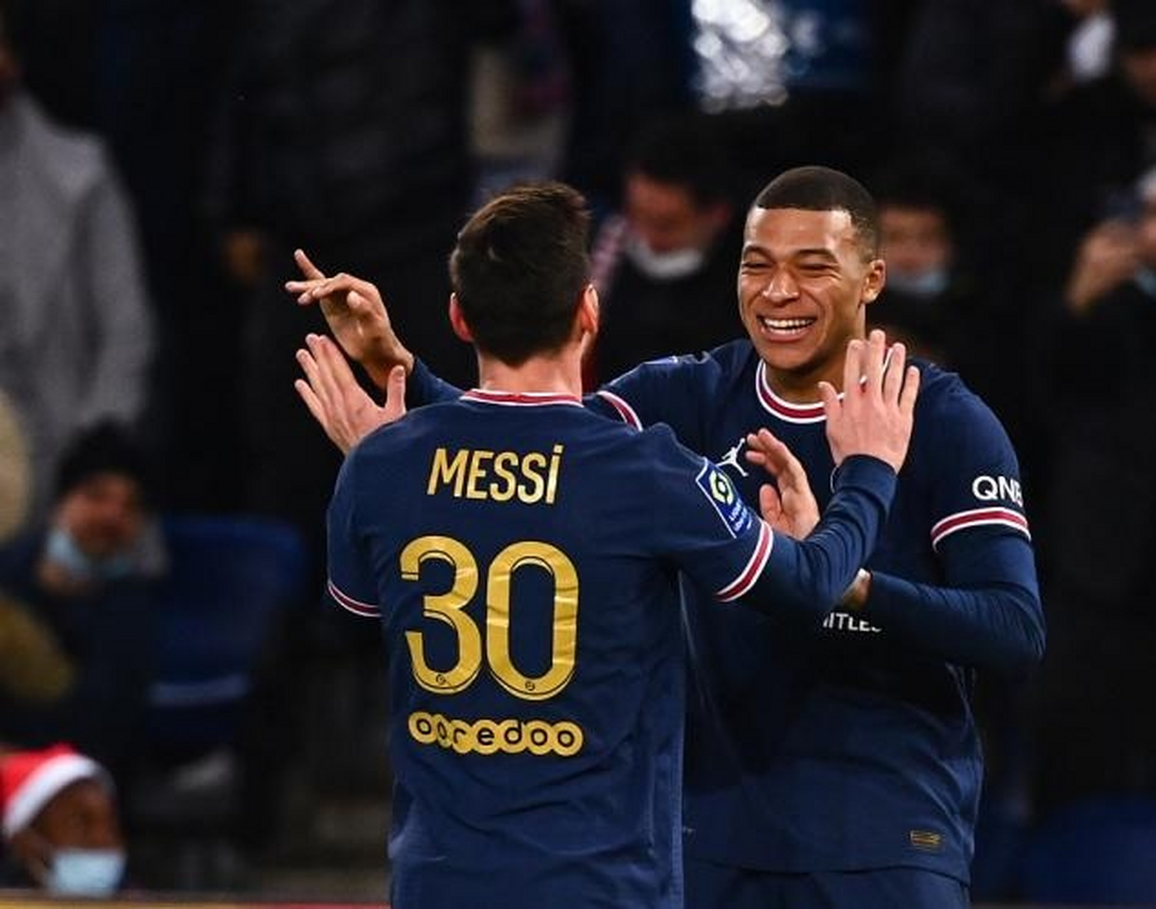 九游体育官网-法甲赛程吃紧；巴黎圣日耳曼冲刺阶段内部沟通；质疑声仍在；球探报告显示潜力的简单介绍