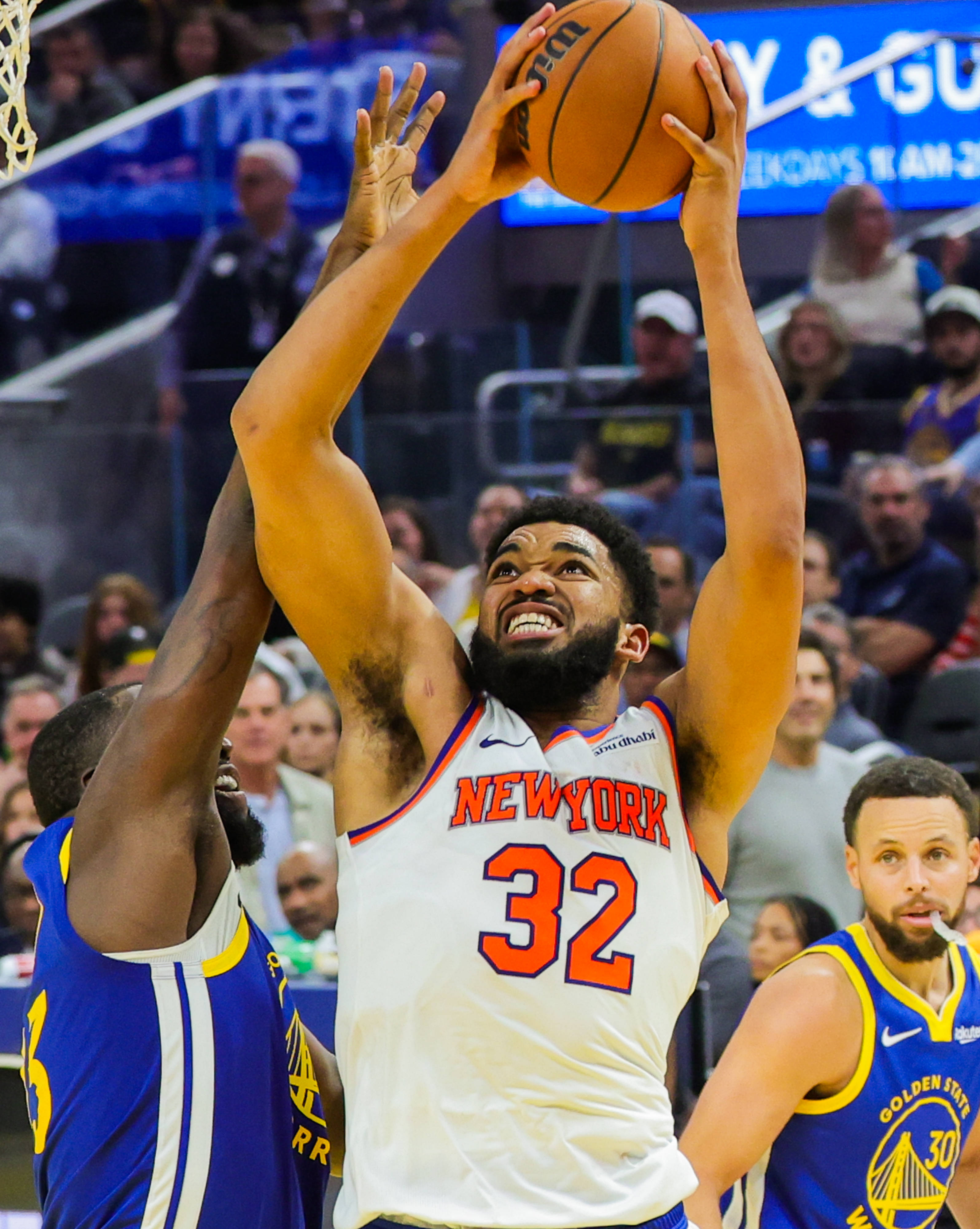 九游体育入口-关于纽约尼克斯清晨回应争议，志在NBA常规赛名次提升，媒体盛赞，纪律约束更严格的信息